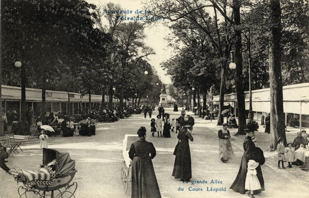 Souvenir de la foire de Nancy. La grande allée  du Cours Léopold. Sou.3.149.1 Photo