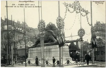 234. Paris (XIVè arr.) Souvenir de la fête du Lion de Belfort. [de gauche à droite :] tramontana J. Pieau, montagnes russes Ch. Maury, vaches A. Chemin Sou.3.37.1 Photo