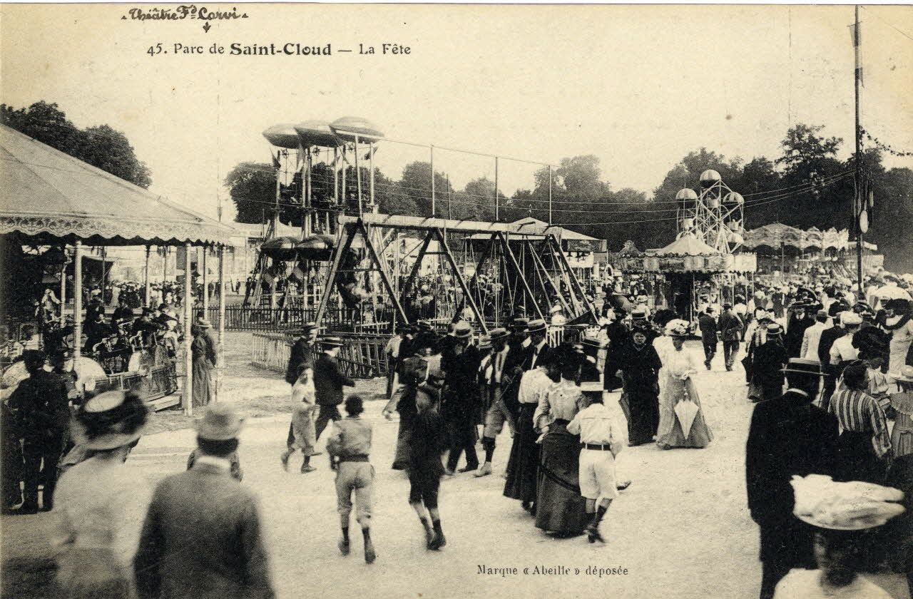 45. Parc de Saint-Cloud. La fête. Théâtre Fd Carvi Sou.3.75.2 Photo