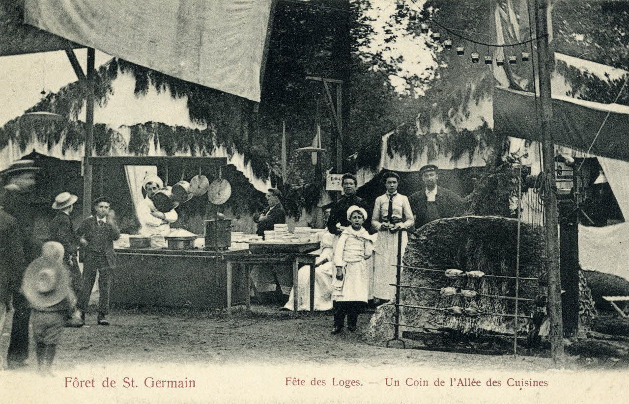 Forêt de Saint-Germain. Fête des Loges. Un coin de l'allée des cuisines Sou.3.91.1 Photo