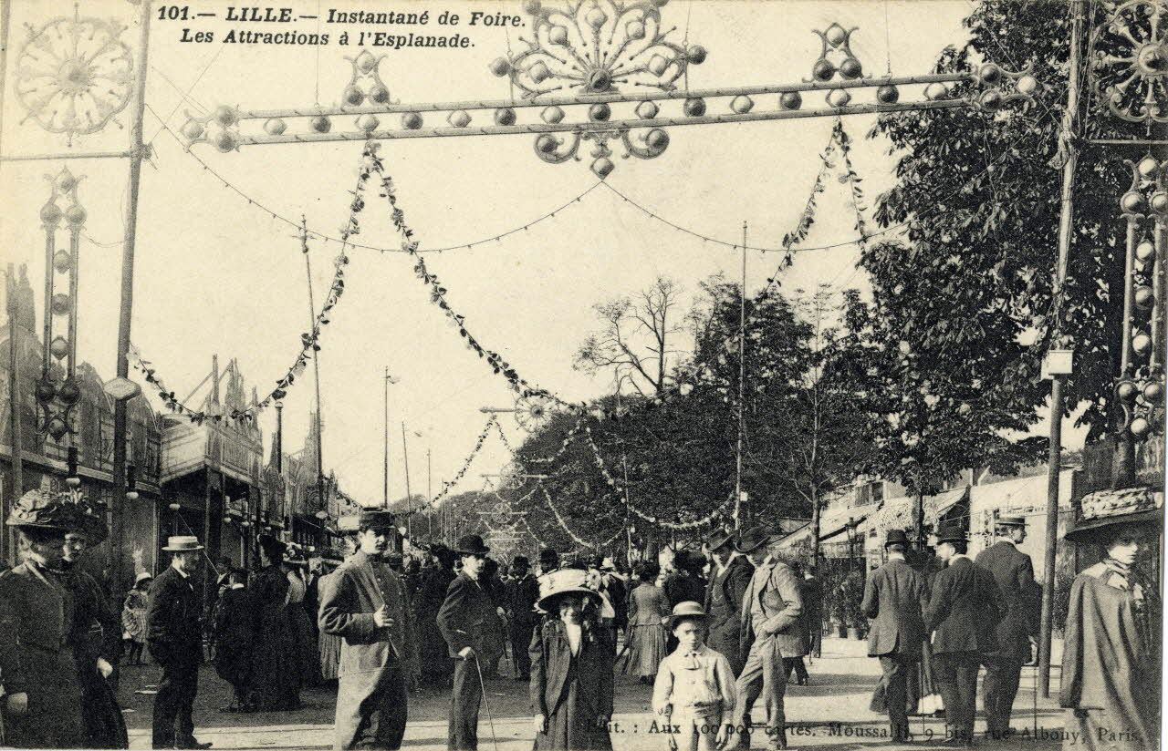 101. Lille. Instantané de foire. Les attractions à l'Esplanade. Sou.3.95.1 Photo