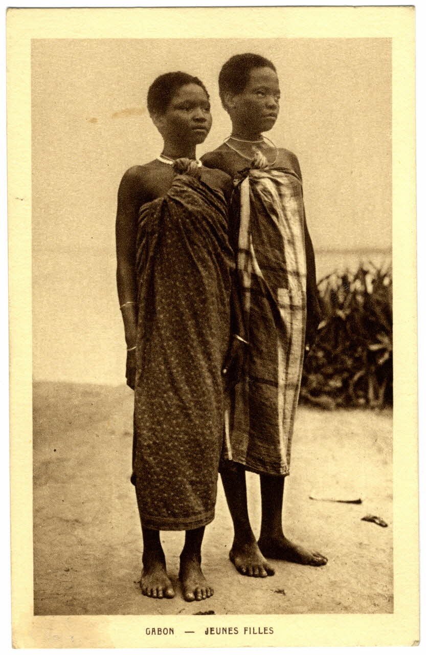 Gabon. Jeunes filles Sou.31.13.2 Photo