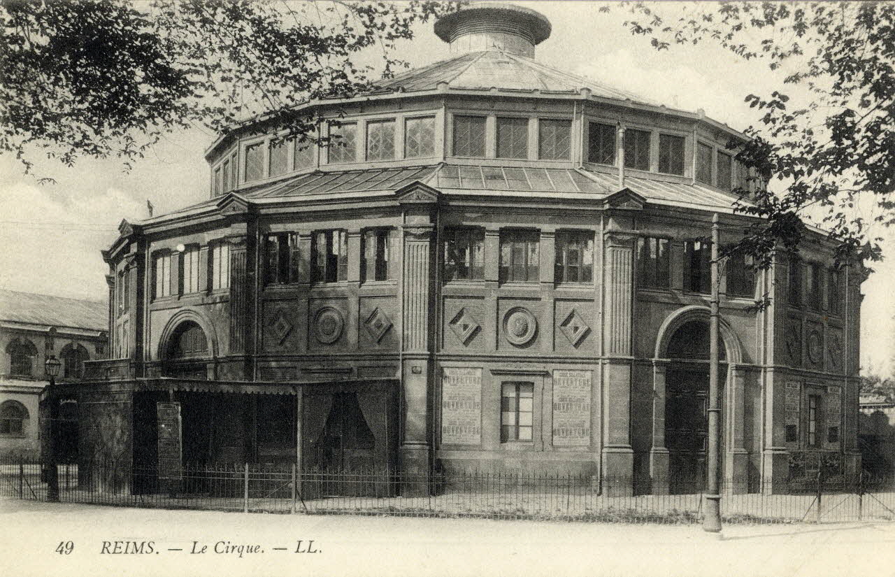 49. Reims. Le Cirque. Sou.5.16.1 Photo
