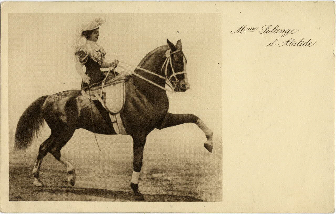 Mme Solange d'Atalide. Sou.9.150.2 Photo