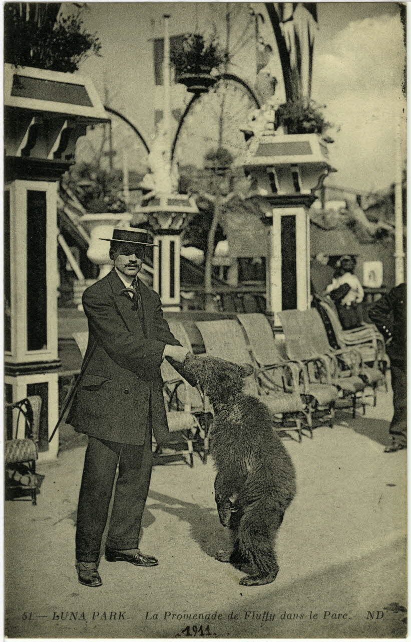 Neurdein Frères Paul Batty's bears. Paris (75) 1911 Sou.9.22.1 Photo