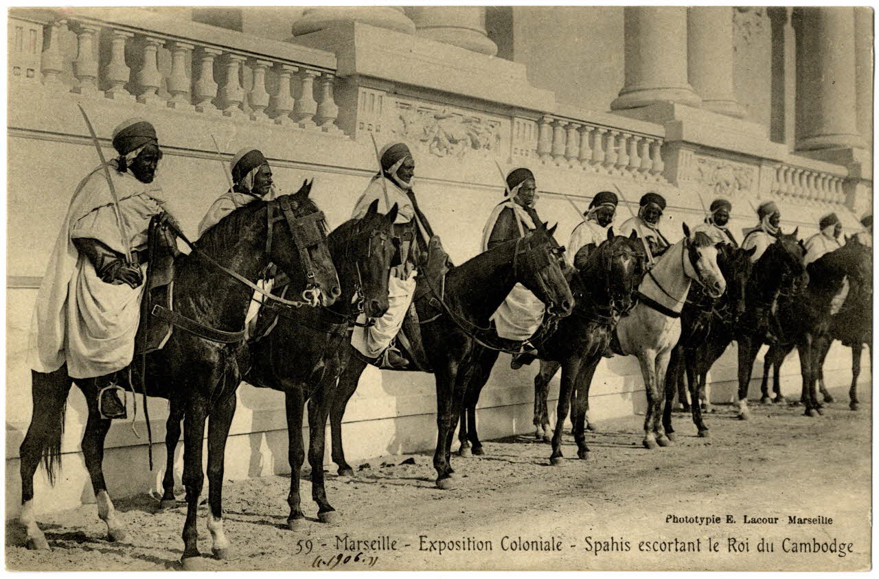 Lacour 1906. Marseille. Exposition coloniale. Spahis escortant le roi du Cambodge Provence-Alpes-Côte d'Azur, France 1906 Sou.B.13 Photo