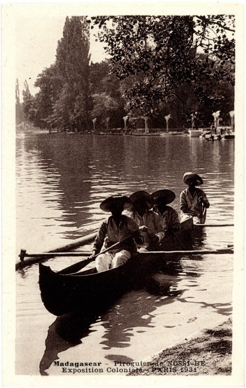 Paillard Madagascar. Piroguier Nossi-Bé. Exposition coloniale. Paris 1934 Paris, Paris (75) 1934 Sou.B.29 Photo
