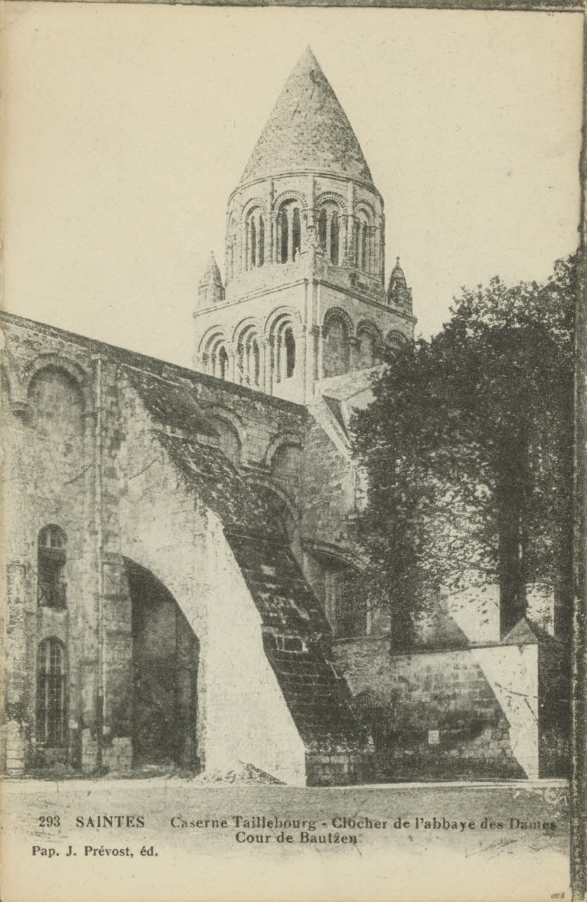 carte postale CASERNE TAILLEBOURG. CLOCHER DE L'ABBAYE. Cr BAUTZEN Charente-Maritime 1903-1920 010087 Photo