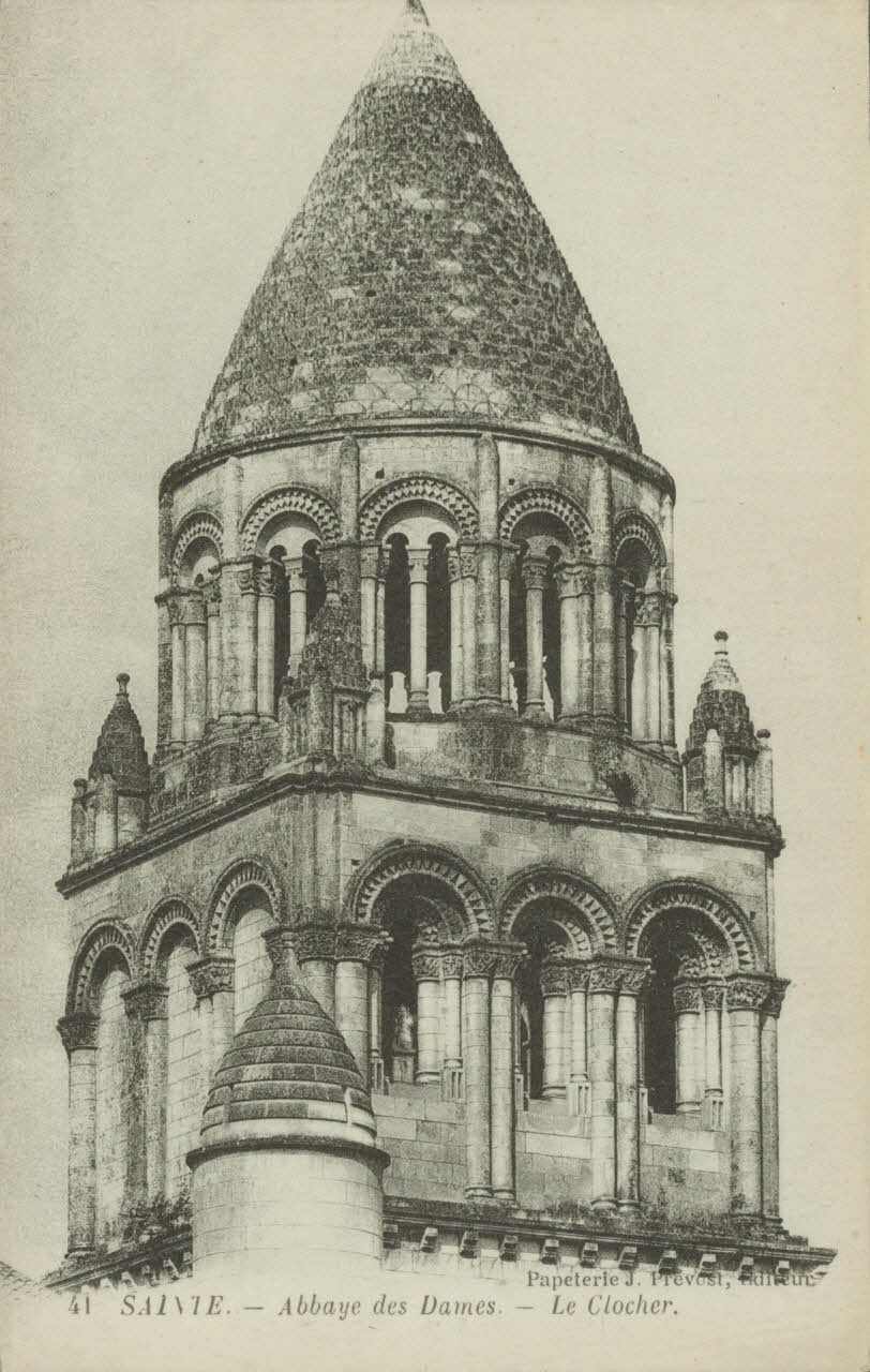 carte postale ABBAYE DES DAMES. ; LE CLOCHER Charente-Maritime 1903-1920 010088 Photo