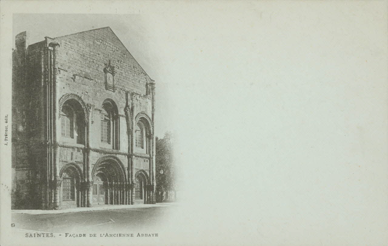 carte postale FACADE DE L'ANCIENNE ABBAYE Charente-Maritime 1903 010092 Photo