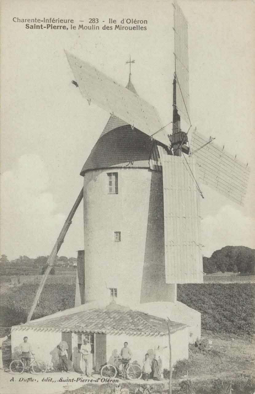 carte postale ST PIERRE-MOULIN DES MIROUELLES Charente-Maritime 1903-1950 010173 Photo