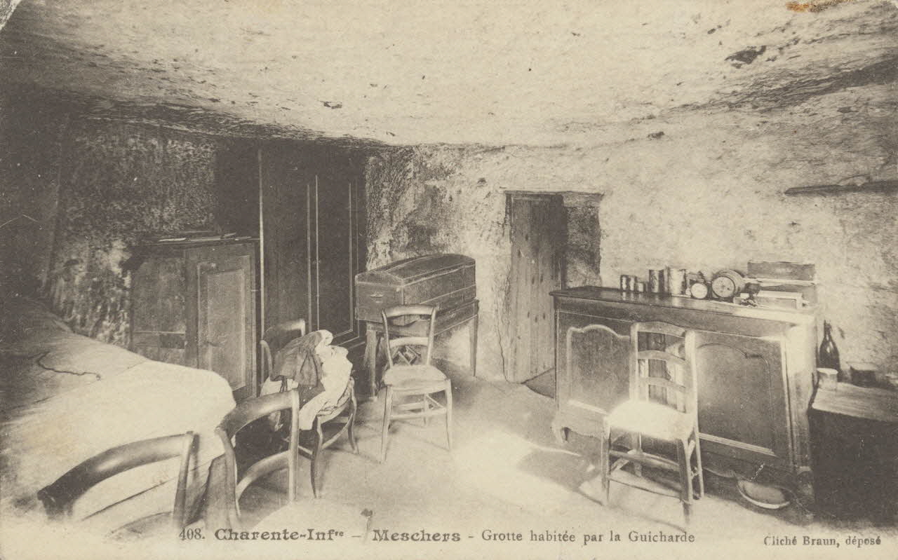 carte postale MESCHERS-GROTTE HABITEE Charente-Maritime 1903-1950 010189 Photo