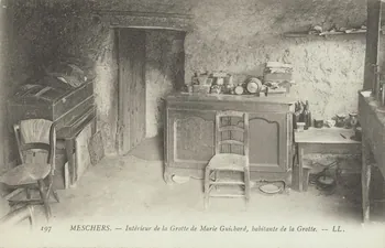 carte postale MESCHERS-GROTTE DE MARIE GUICHARD Charente-Maritime 1903-1950 010193 Photo