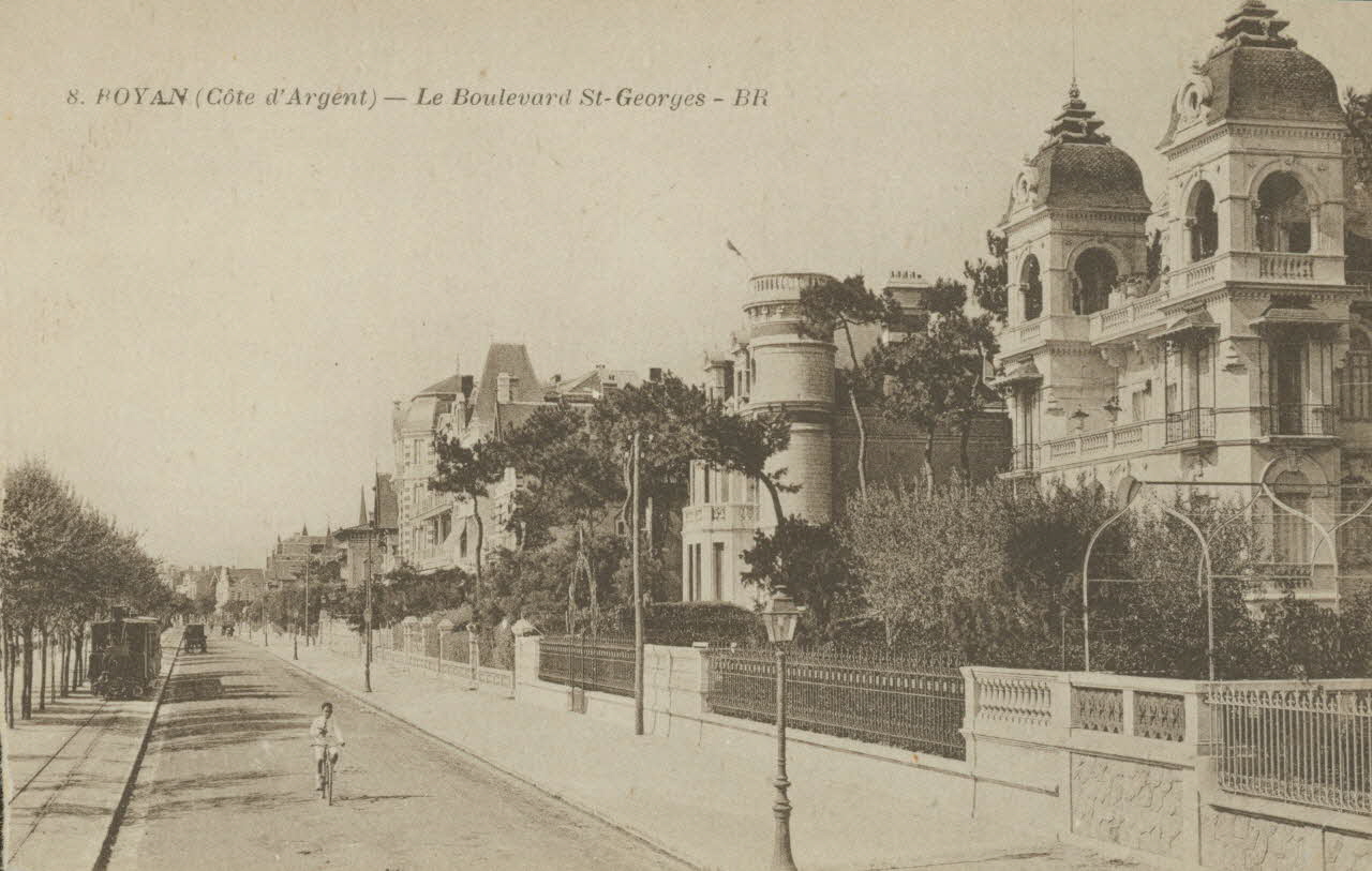 carte postale LE BOULEVARD SAINT-GEORGES Charente-Maritime 1903-1920 010230 Photo