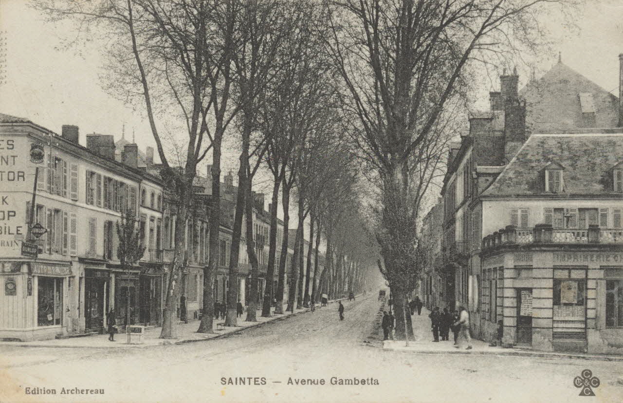 carte postale AVENUE GAMBETTA Charente-Maritime 1922 010240 Photo