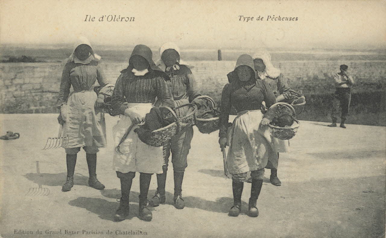 carte postale ILE D'OLERON-TYPE DE PECHEUSES 1903-1920 010279 Photo