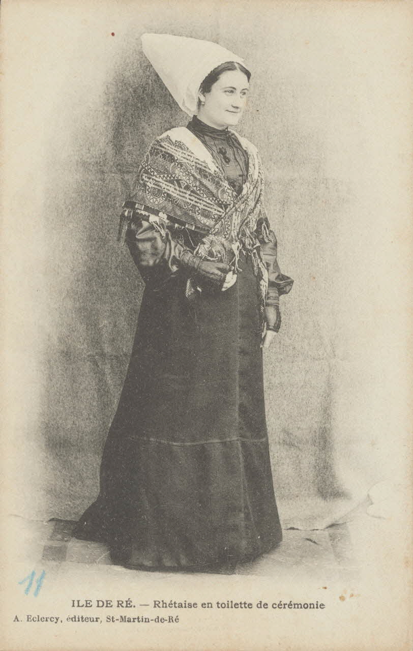 carte postale RHETAISE EN TOILETTE DE CEREMONIE 1903 010305 Photo