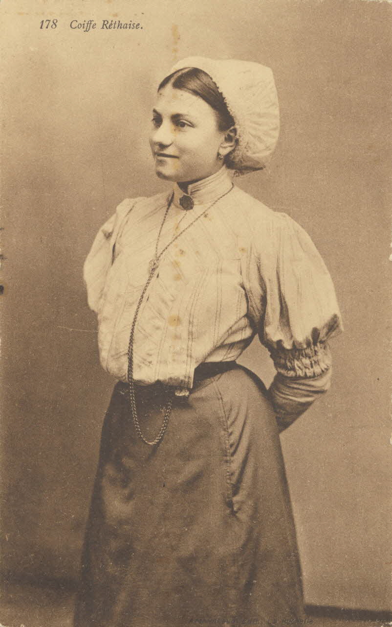 carte postale COIFFE RETHAISE 1903-1950 010307 Photo