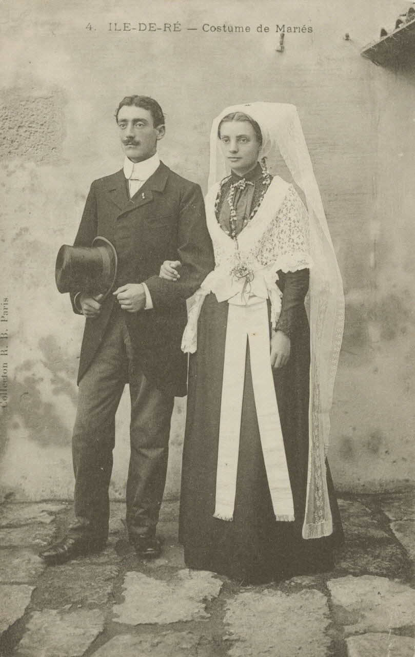 carte postale COSTUME DE MARIES 1903-1950 010319 Photo