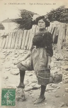 carte postale TYPE DE PECHEUSE D'HUITRES Charente-Maritime 1913 010328 Photo