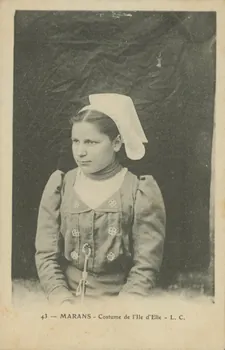 carte postale COSTUME DE L'ILE D'ELLE Charente-Maritime 1903-1920 010340 Photo