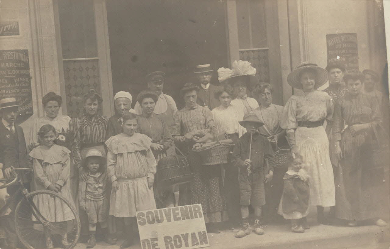 carte postale SOUVENIR DE ROYAN Charente-Maritime 1903-1950 010373 Photo