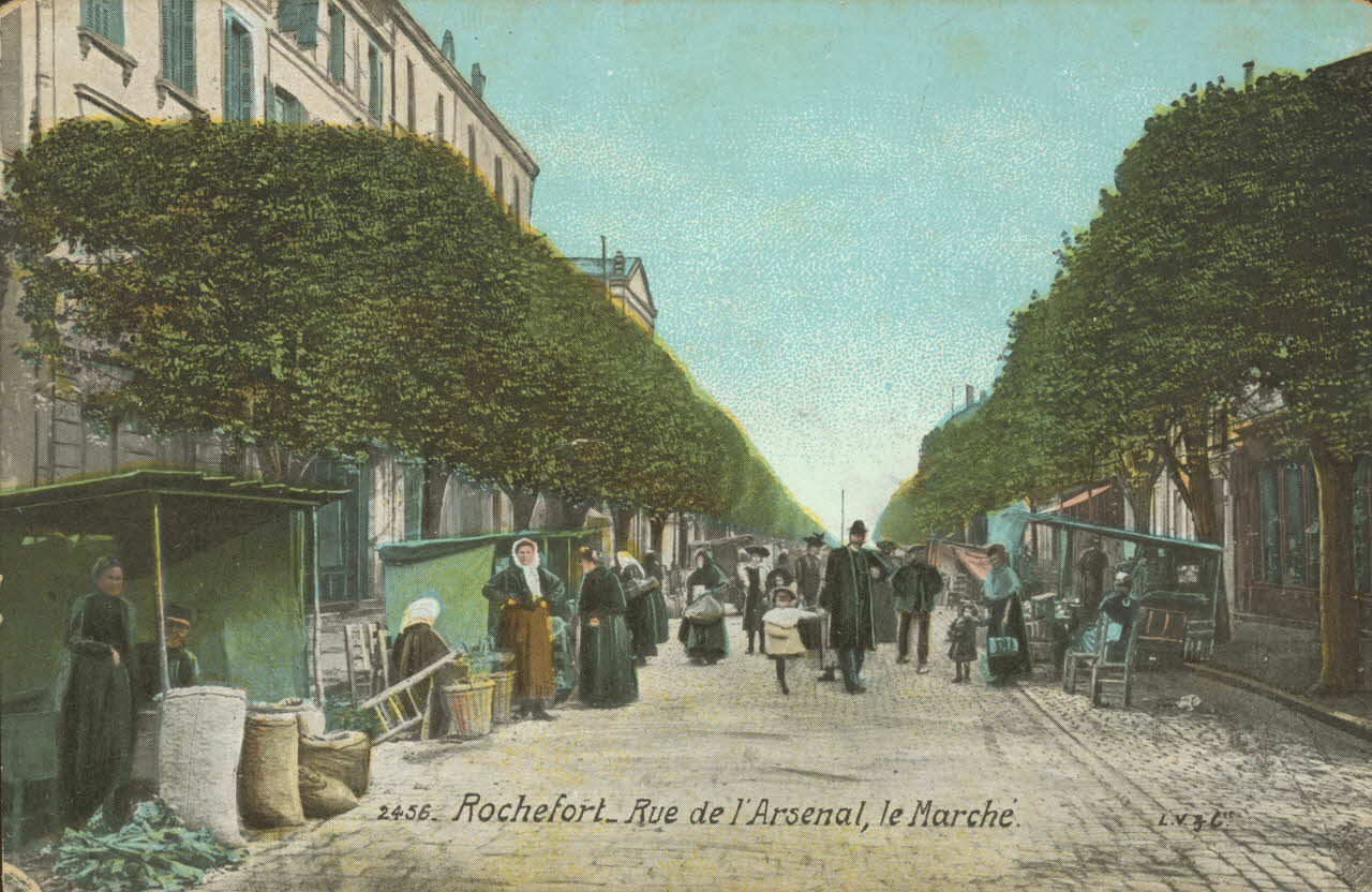 carte postale RUE DE L'ARSENAL, LE MARCHE Charente-Maritime 1903-1920 010388 Photo