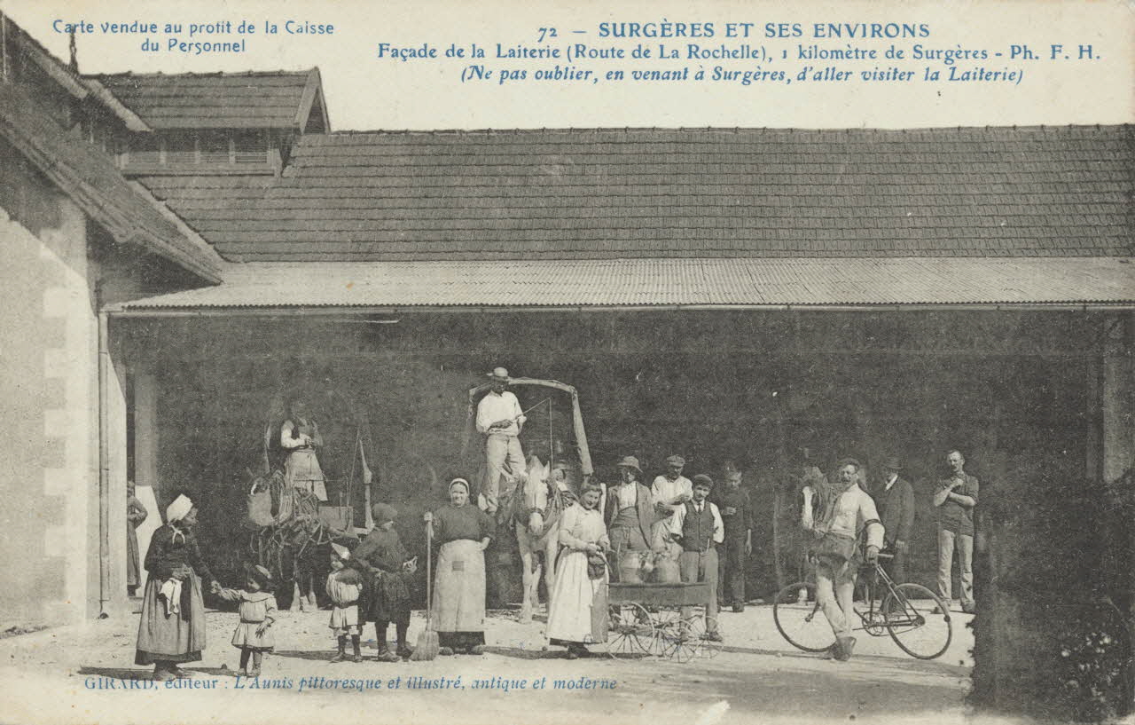 carte postale FACADE DE LA LAITERIE Charente-Maritime 1903-1920 010439 Photo