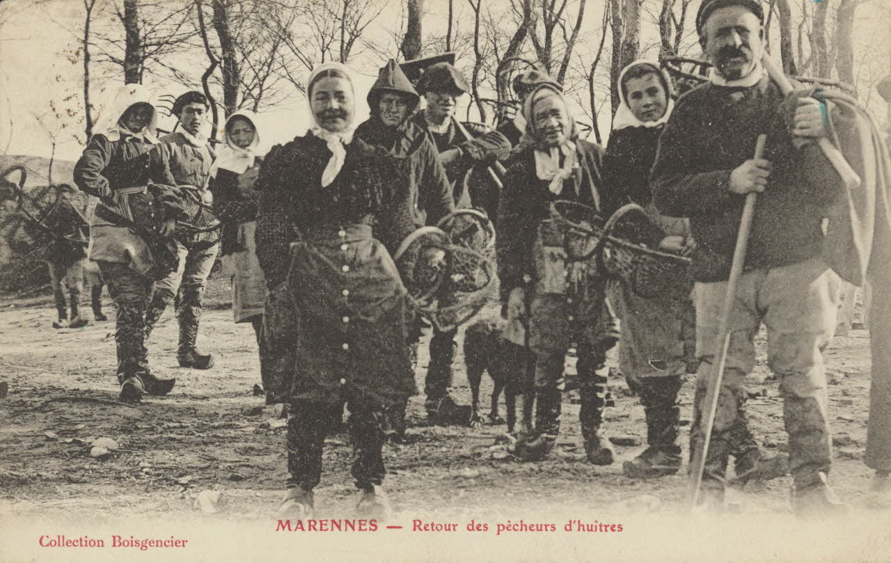 carte postale RETOUR DES PECHEURS D'HUITRES Charente-Maritime 1923 010511 Photo