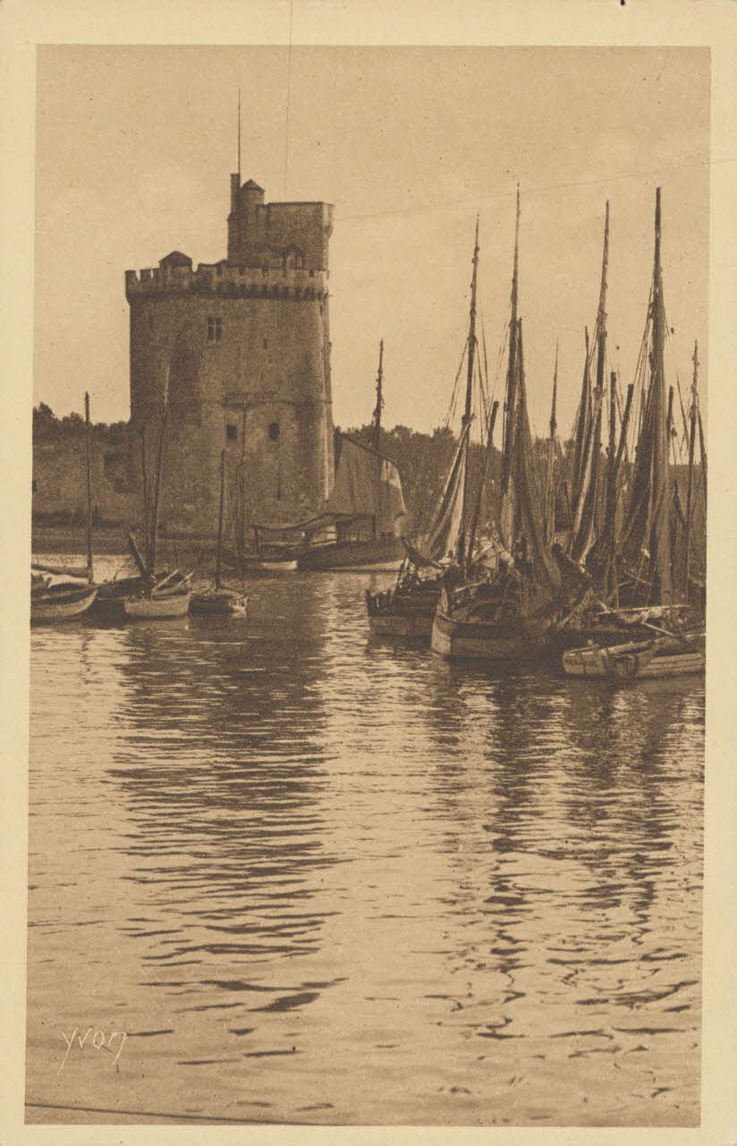 carte postale LA ROCHELLE. LA TOUR SAINT NICOLAS Charente-Maritime 1903-1920 010586 Photo