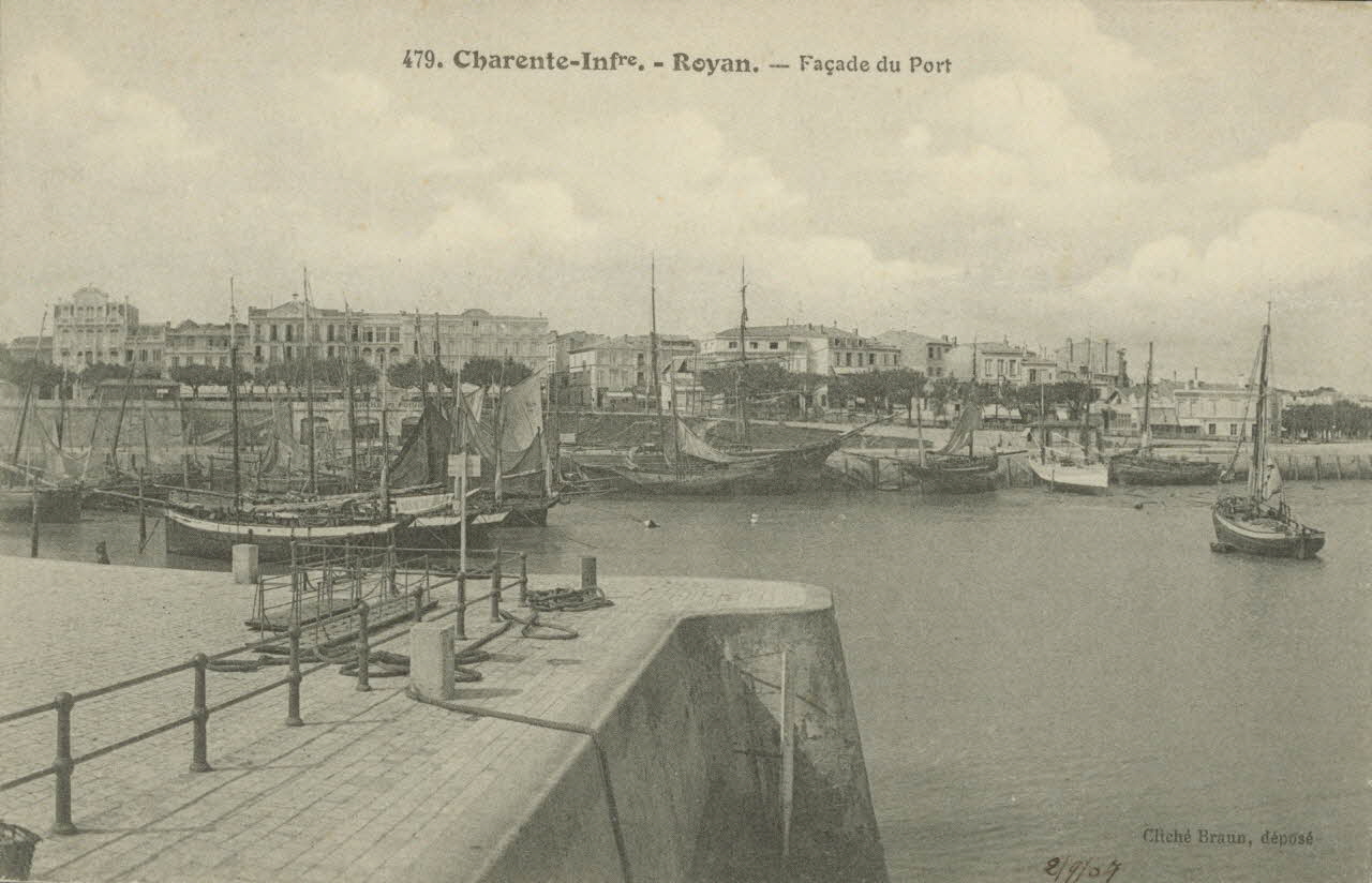 carte postale ROYAN. FACADE DU PORT Charente-Maritime 1903-1920 010608 Photo