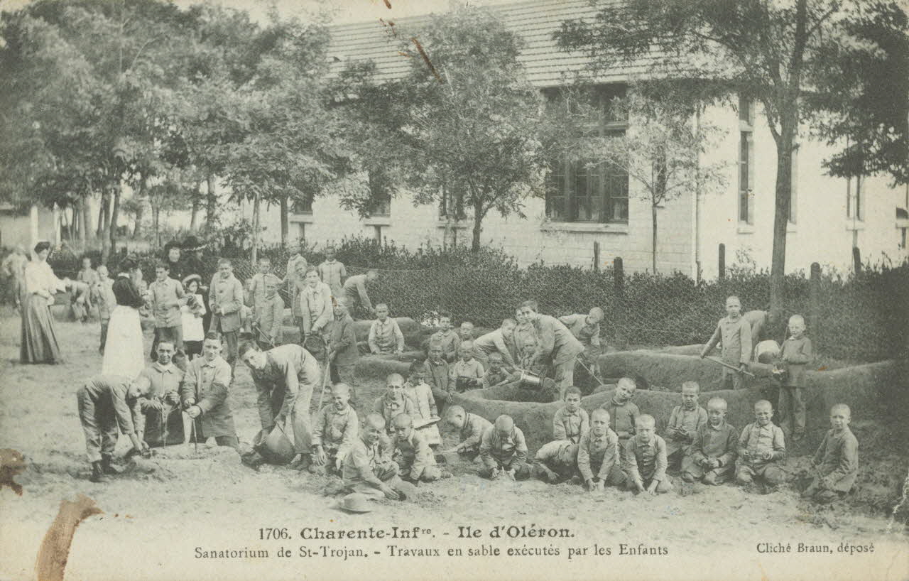 carte postale TRAVAUX EN SABLE Charente-Maritime 1903-1920 010621 Photo