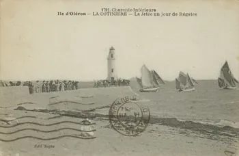 carte postale LA JETEE UN JOUR DE REGATES Charente-Maritime 1931 010622  Photo