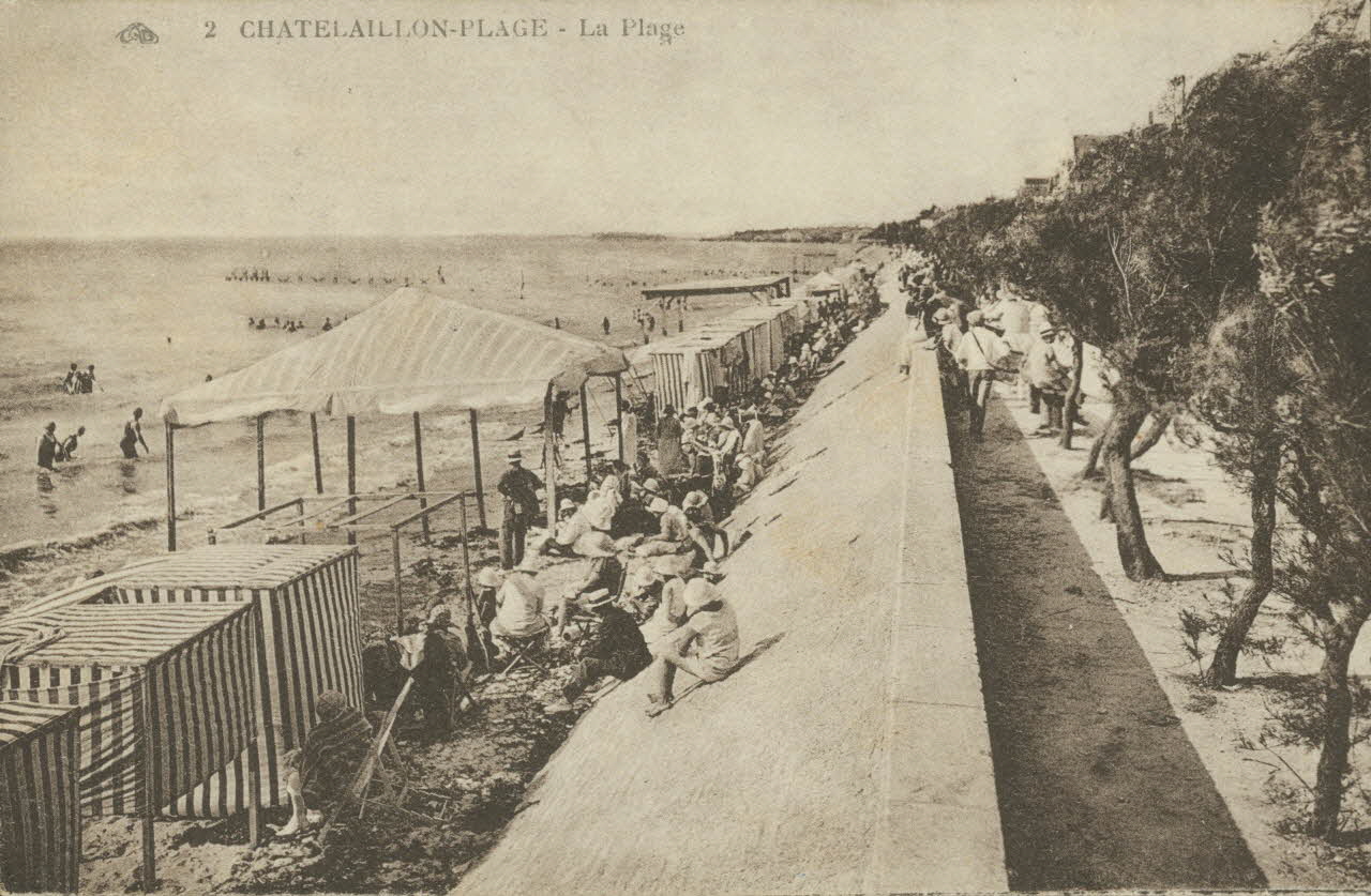 carte postale LA PLAGE Charente-Maritime 1930 010625 Photo