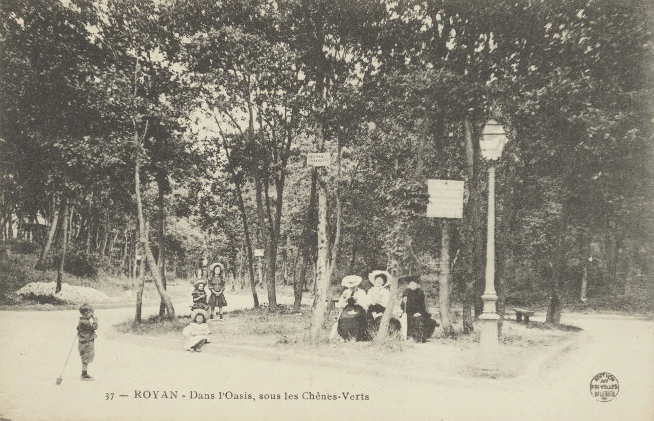 carte postale L'OASIS SOUS LES CHENES VERTS Charente-Maritime 1903-1920 010640 Photo
