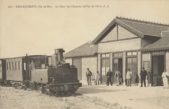 carte postale LA GARE DES CHEMINS DE FER Charente-Maritime 1915 010965 Photo