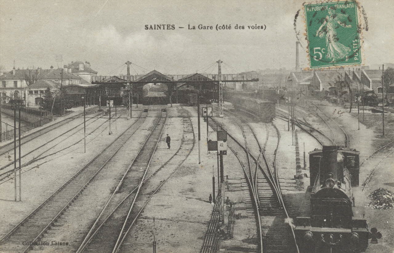 carte postale LA GARE, COTE DES VOIES Charente-Maritime 1916 010988 Photo