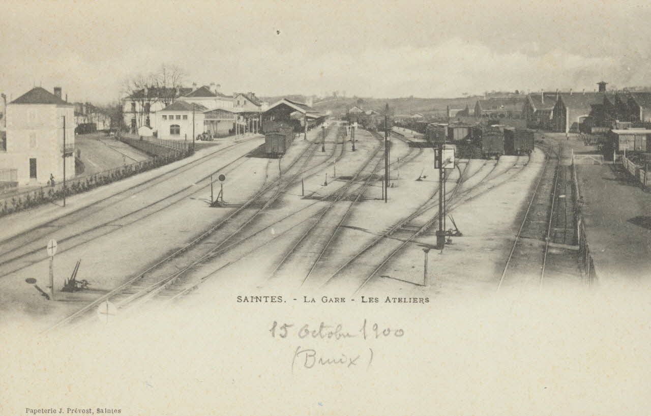 carte postale LA GARE, LES ATELIERS Charente-Maritime 1900 010989 Photo