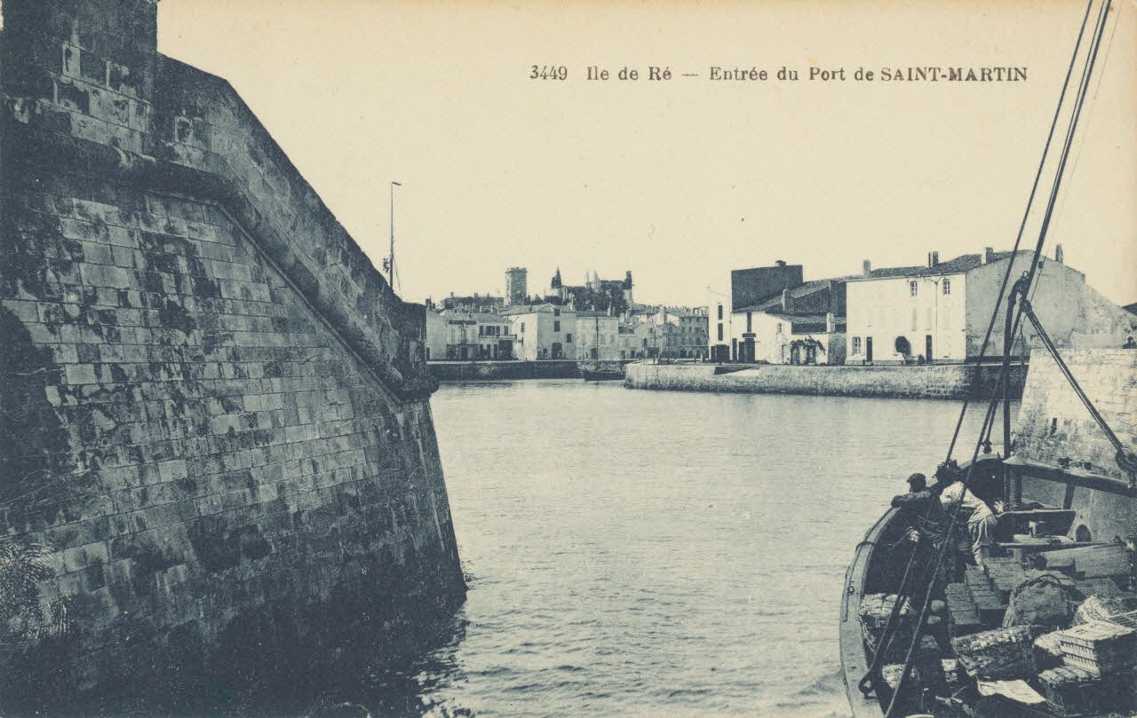 carte postale ENTREE DU PORT Charente-Maritime 1903-1920 011019 Photo
