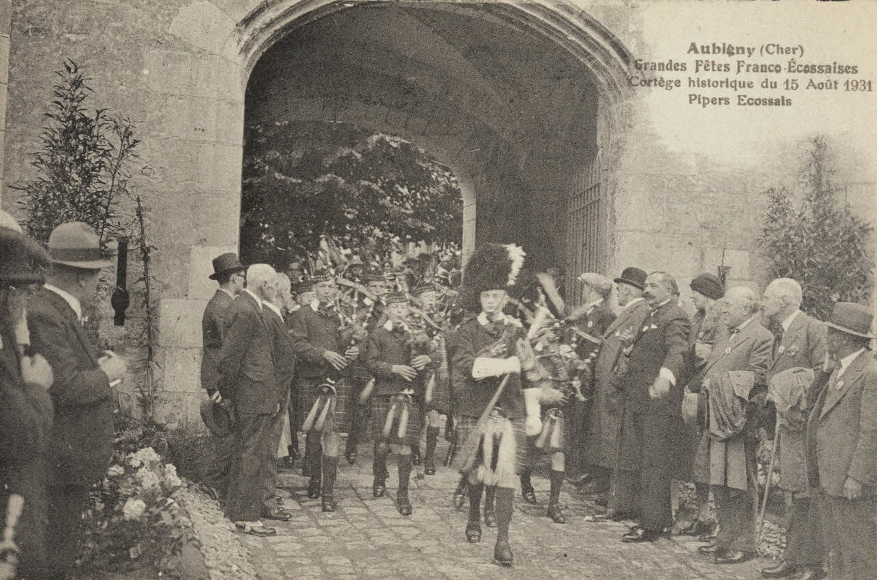 carte postale FETES FRANCO-ECOSSAISES Cher 1931 011397 Photo