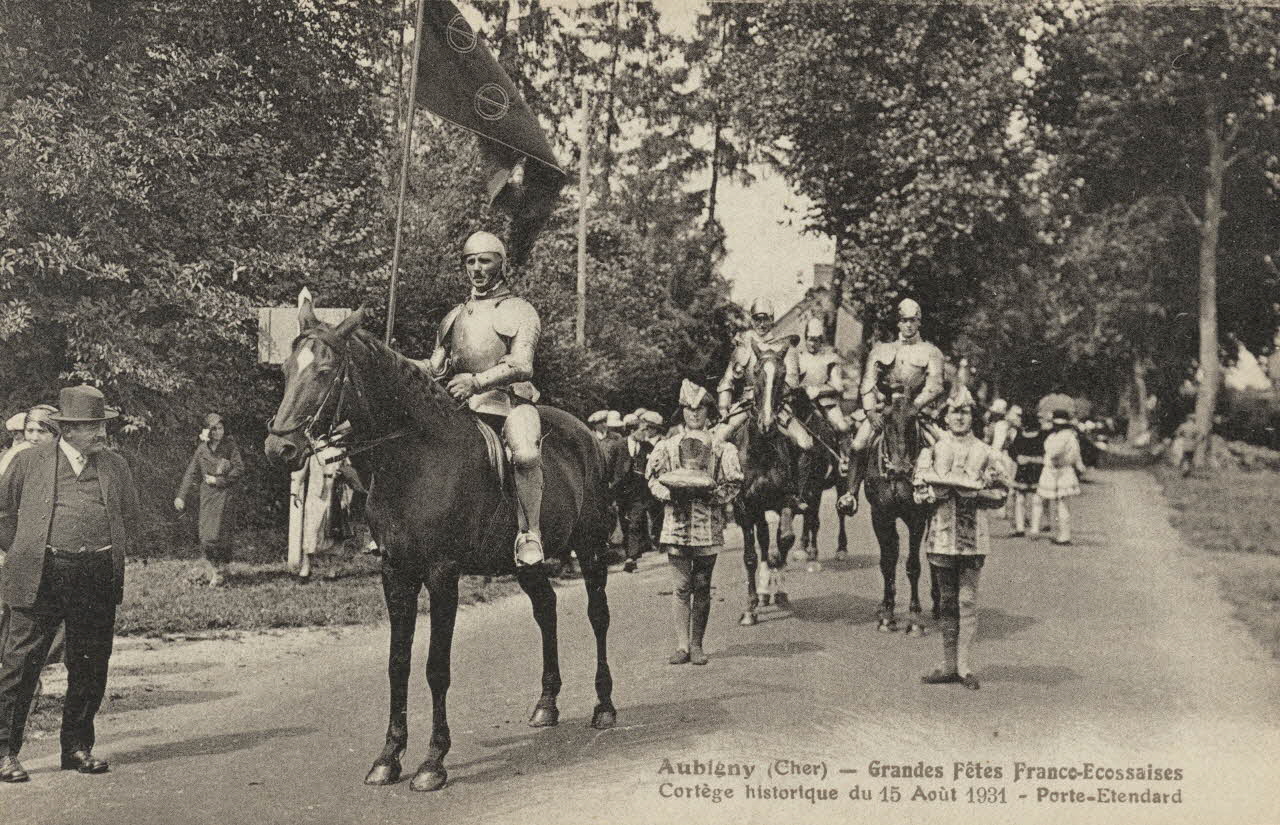carte postale FETES FRANCO-ECOSSAISES Cher 1931 011402 Photo