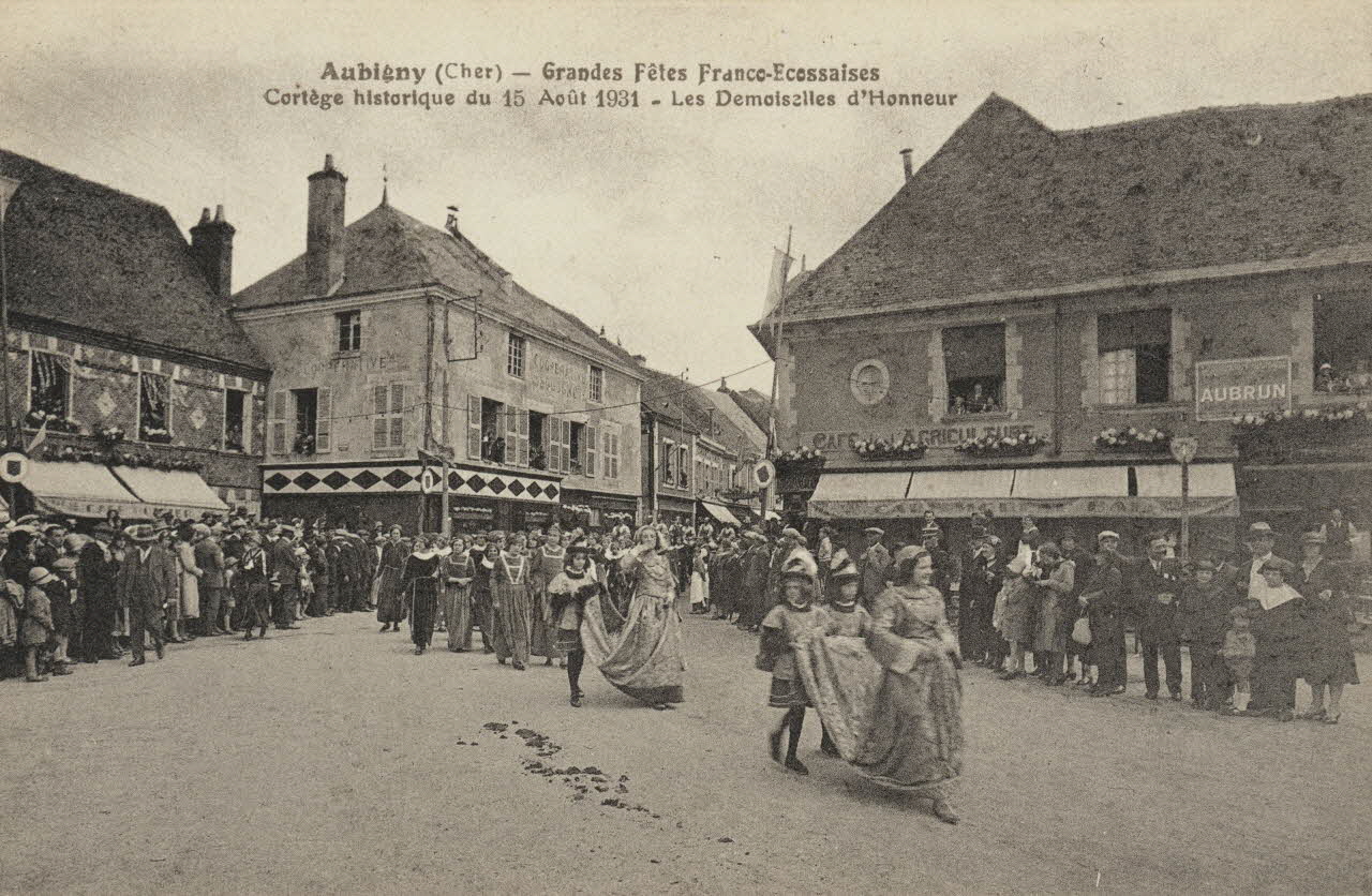 carte postale FETES FRANCO-ECOSSAISES Cher 1931 011404 Photo