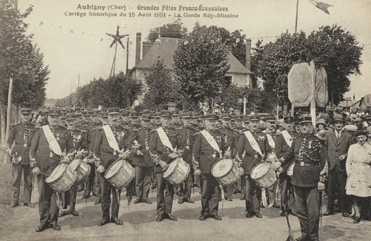 carte postale FETES FRANCO-ECOSSAISES Cher 1931 011409 Photo