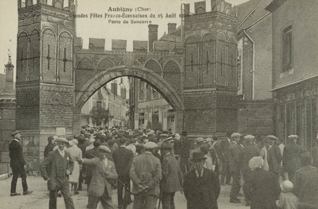 carte postale FETES FRANCO-ECOSSAISES Cher 1931 011414 Photo