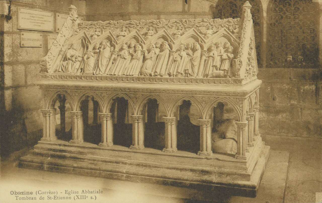 carte postale EGLISE ABBATIALE. TOMBEAU DE ST ETIENNE (XIIIe S) Corrèze 1903-1920 011784 Photo
