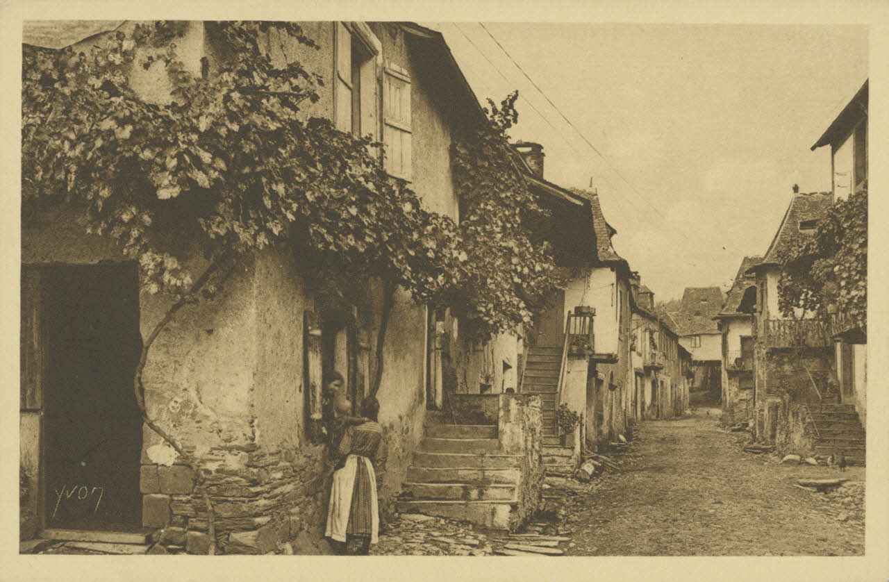 carte postale LE SAILLANT, PITTORESQUE VILLAGE 1903-1920 011877 Photo