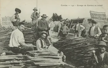 carte postale GROUPE DE CARRIERS AU TRAVAIL 1903-1920 011982  Photo