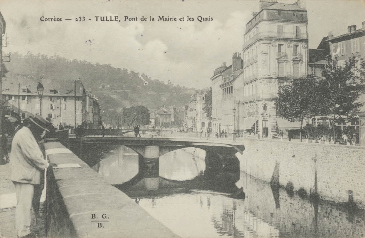 carte postale PONT DE LA MAIRIE ET LES QUAIS 1904 012108 Photo