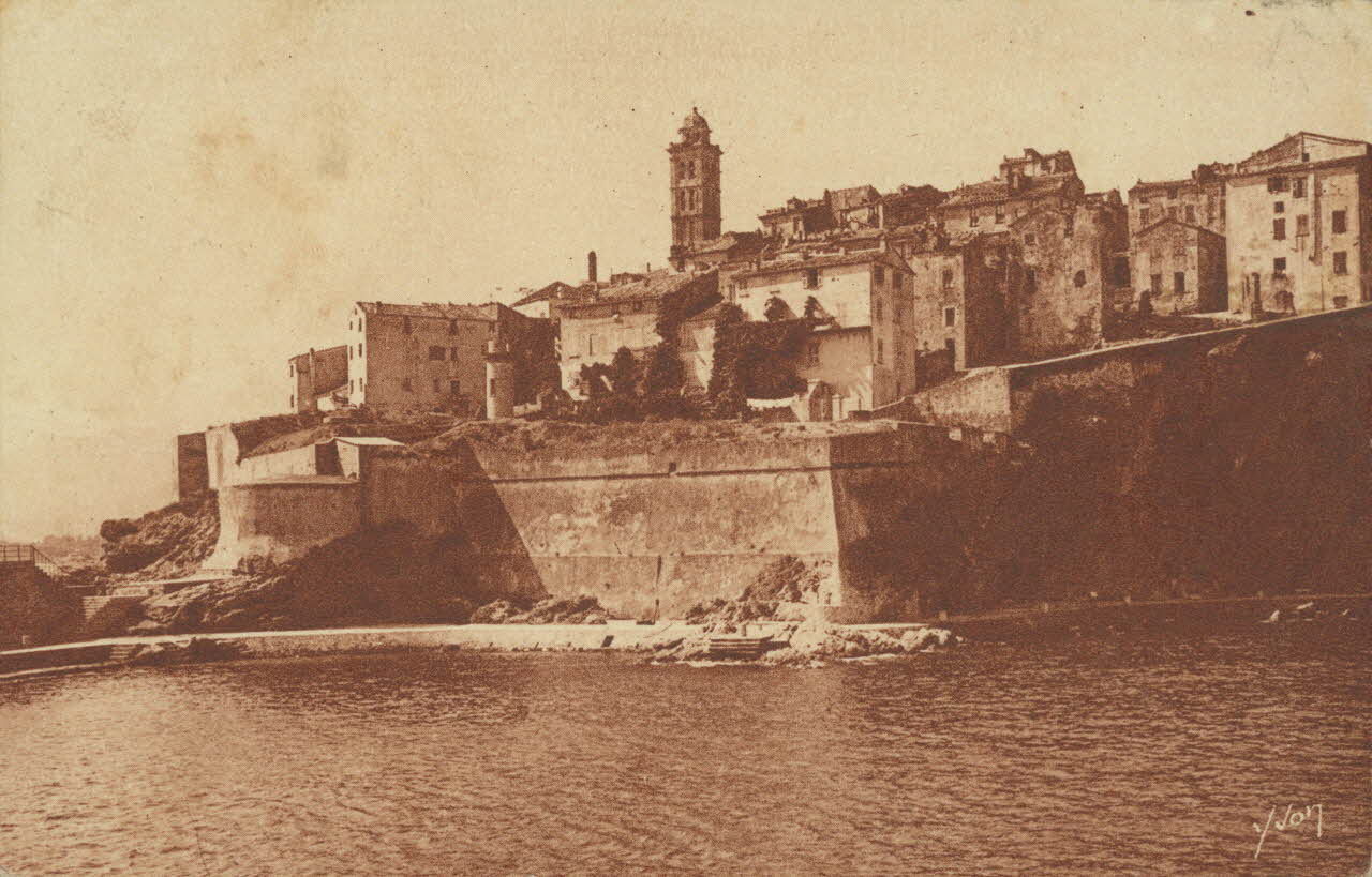carte postale CITADELLE, ENTREE DU VIEUX PORT 1932 012210 Photo