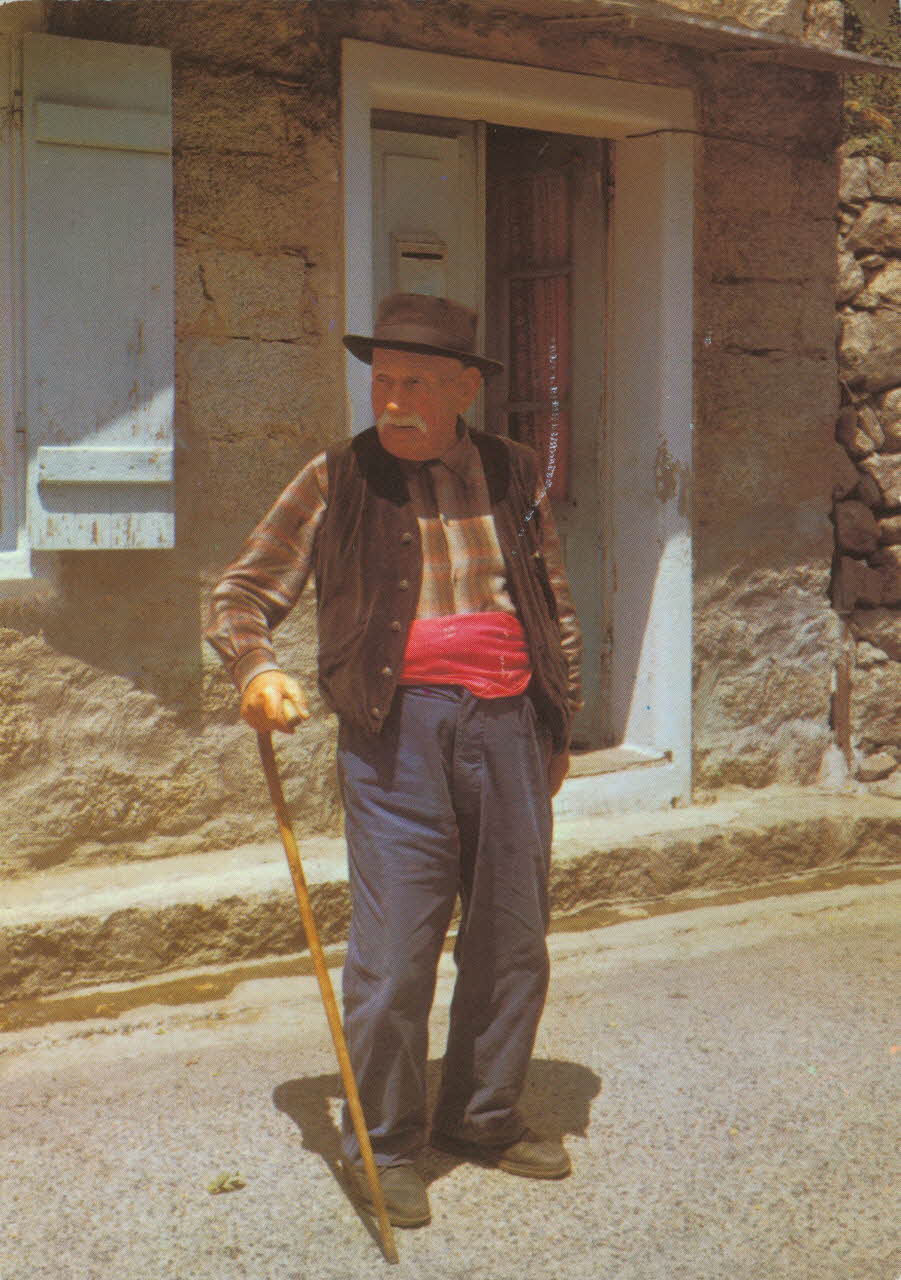 carte postale CORSE EN COSTUME TRADITIONNEL 1950 012299 Photo